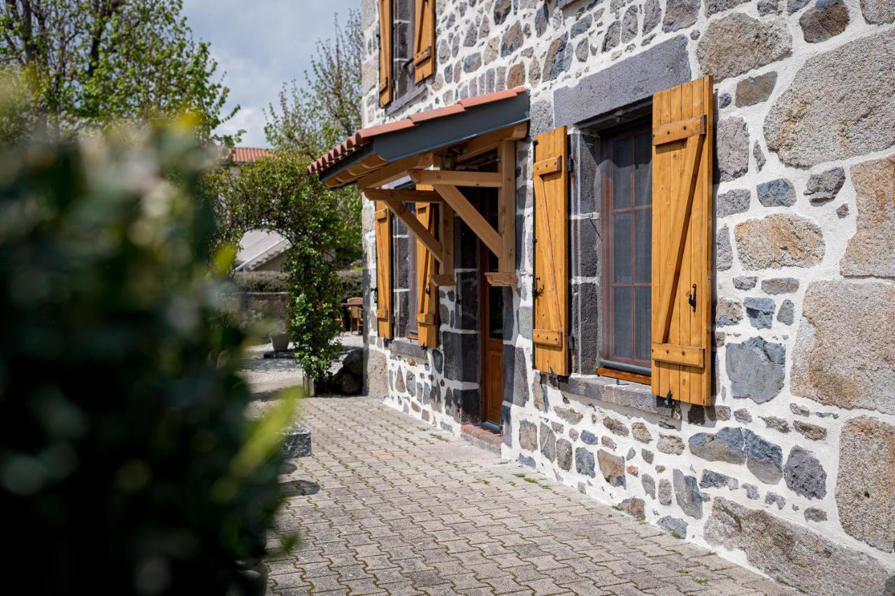 Maison D'Hote La Grange Aux Ayres Olloix Dış mekan fotoğraf
